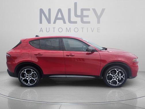 Alfa Rosso 2025 Alfa Romeo Tonale EAWD