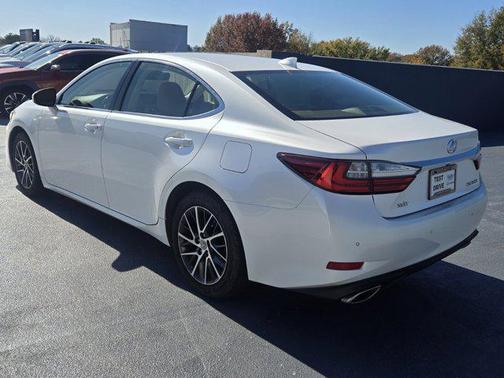 2016 Lexus ES 350 Base