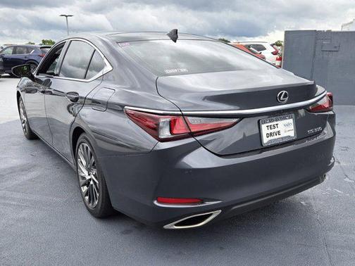 2024 Lexus ES 350 Luxury