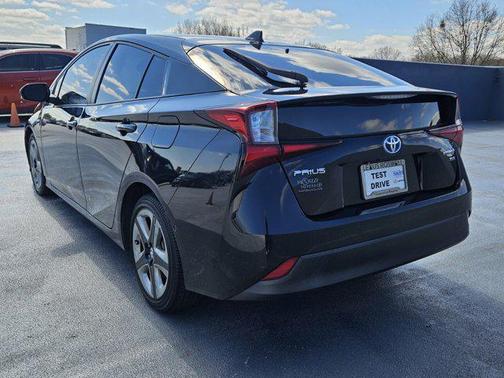 2019 Toyota Prius XLE