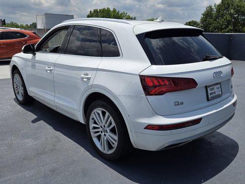 2018 Audi Q5 2.0T Premium Plus