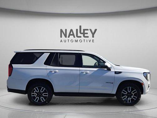 2022 GMC Yukon 4WD AT4