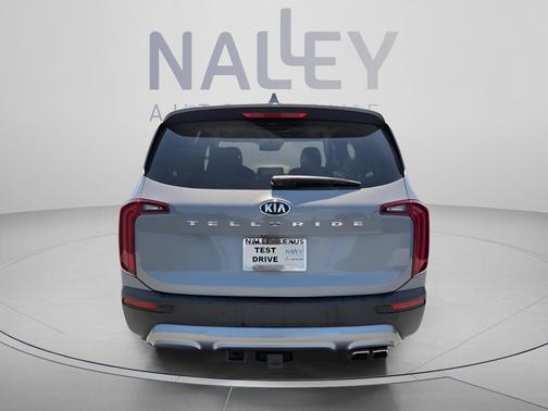 Everlasting Silver 2020 Kia Telluride EX