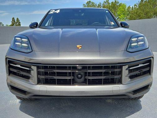 2024 Porsche Cayenne S