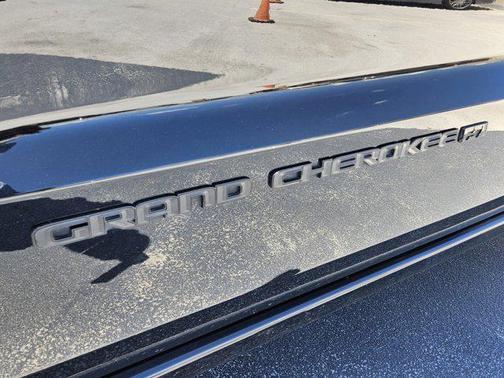 2022 Jeep Grand Cherokee Laredo