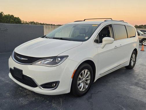 2018 Chrysler Pacifica Touring-L