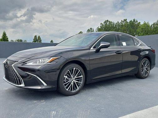 2025 Lexus ES 300h Base