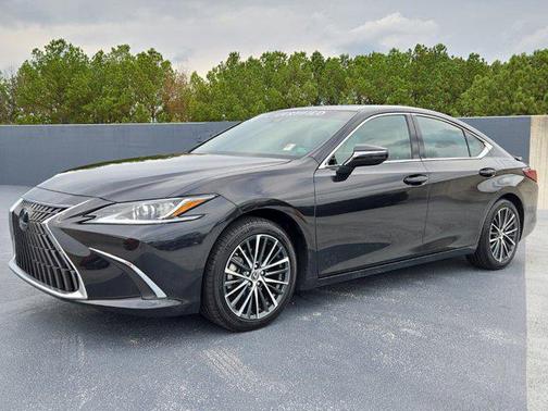 2024 Lexus ES 300h Base