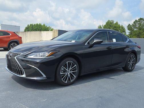 2025 Lexus ES 300h Base