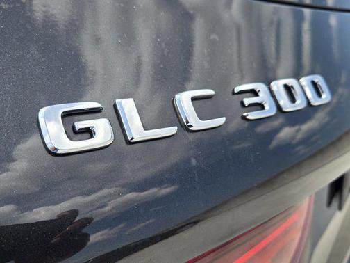 2022 Mercedes-Benz GLC 300 Base