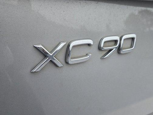 2023 Volvo XC90 B5 Core