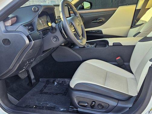 Eminent White Pearl 2023 Lexus ES 300h Base