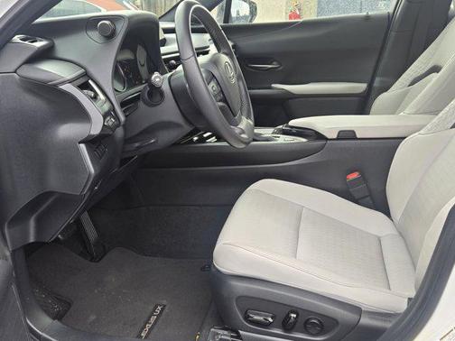 2021 Lexus UX 200 Base
