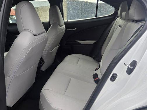 2021 Lexus UX 200 Base