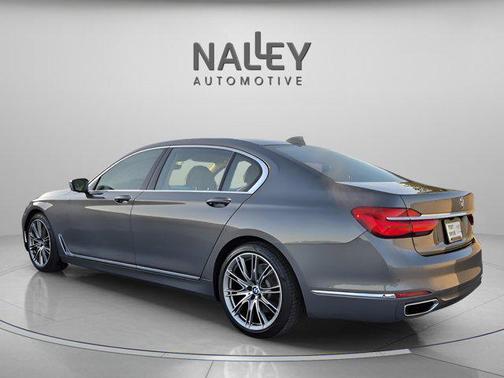 2019 BMW 740 740i