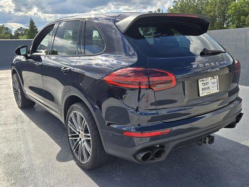 2018 Porsche Cayenne Base