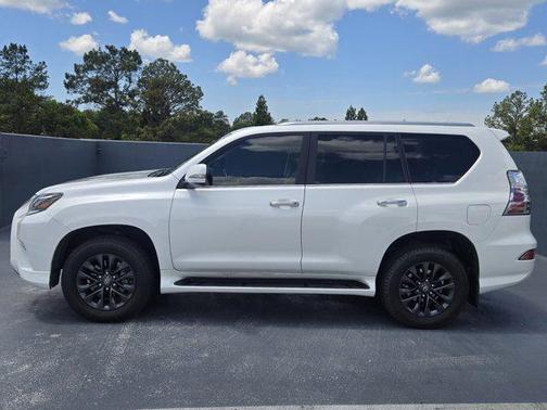 Starfire Pearl 2022 Lexus GX 460 Premium