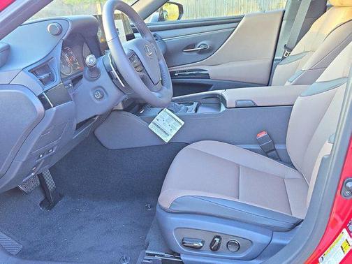 2025 Lexus ES 350 Base