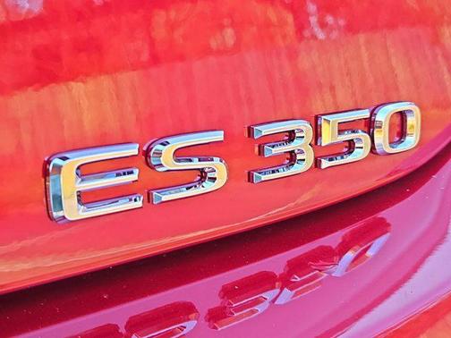 2025 Lexus ES 350 Base