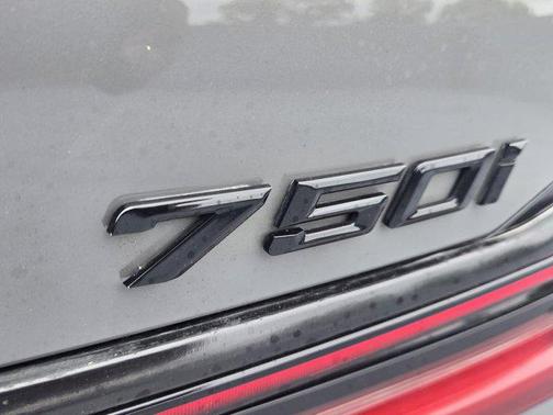 2020 BMW 750 i xDrive