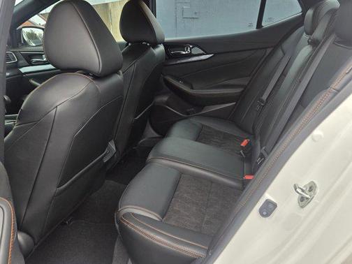 2023 Nissan Maxima SR Xtronic CVT