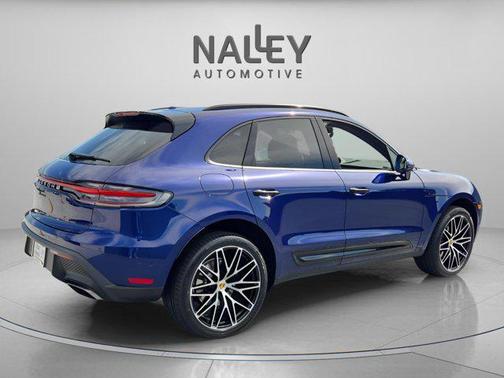 2022 Porsche Macan Base