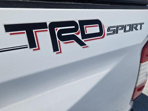 Super White 2018 Toyota Tundra SR5