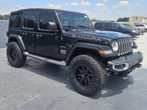 Black Clearcoat 2019 Jeep Wrangler Unlimited Sahara
