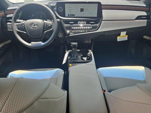 2025 Lexus ES 300h Base