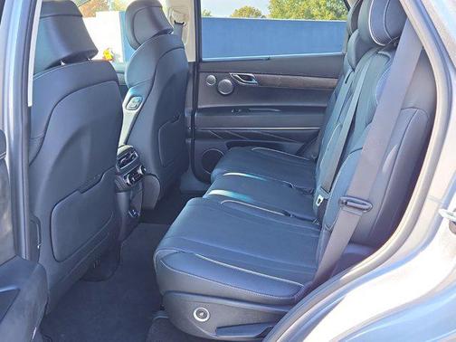 2022 Genesis GV80 2.5T