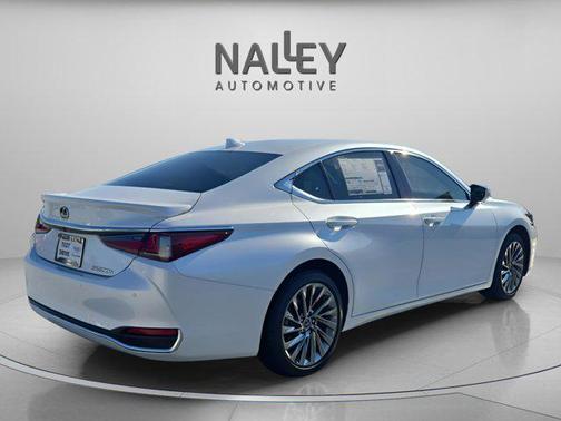 2025 Lexus ES 300h Luxury