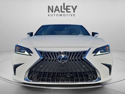 2025 Lexus ES 300h Luxury