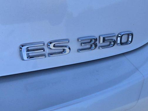2024 Lexus ES 350 Base