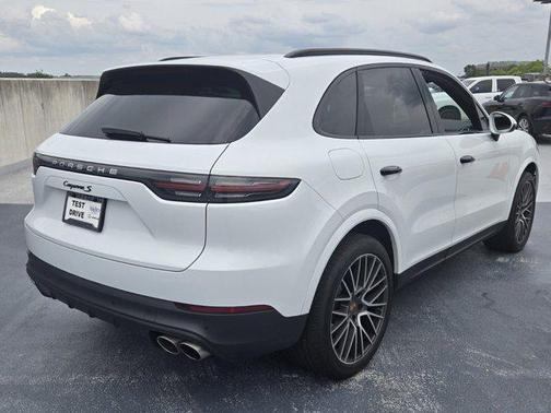 2021 Porsche Cayenne S
