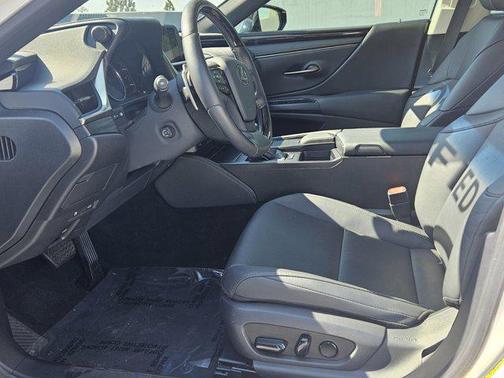 2021 Lexus ES 350 Base