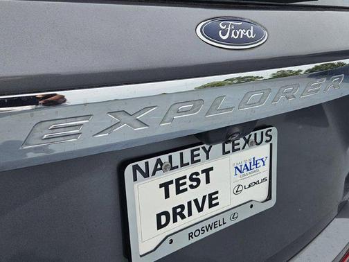 2021 Ford Explorer Base