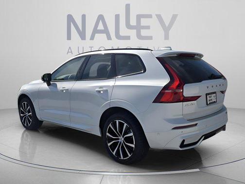 2024 Volvo XC60 B5 Plus Dark Theme