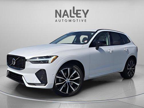 2024 Volvo XC60 B5 Plus Dark Theme