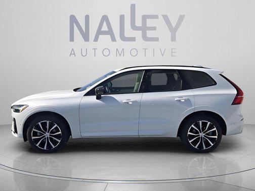 2024 Volvo XC60 B5 Plus Dark Theme