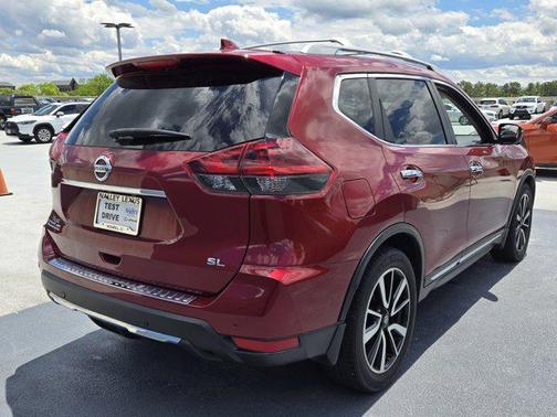 2020 Nissan Rogue SL