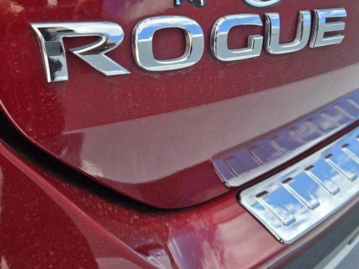 2020 Nissan Rogue SL