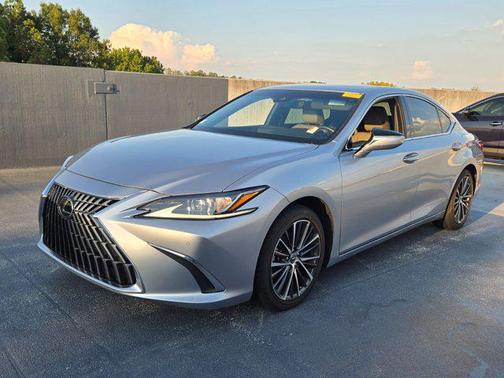 2022 Lexus ES 350 Base