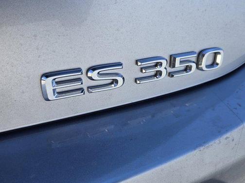 2025 Lexus ES 350 Ultra Luxury