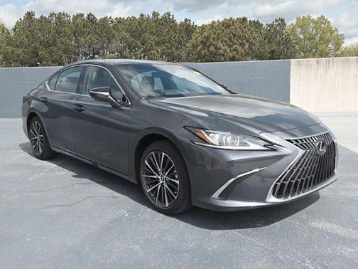 Cloudburst Gray 2025 Lexus ES 300h Base