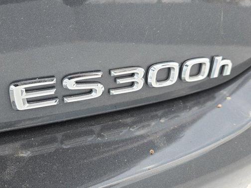 Cloudburst Gray 2025 Lexus ES 300h Base
