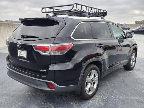2016 Toyota Highlander Limited Platinum