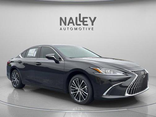 2025 Lexus ES 300h Base