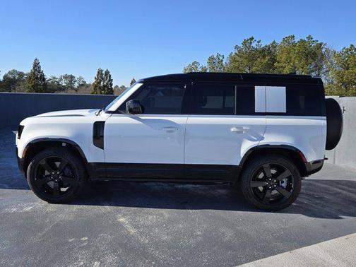 2026 Land Rover Defender P400 X-Dynamic SE