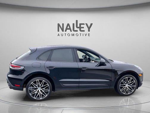 2023 Porsche Macan Base