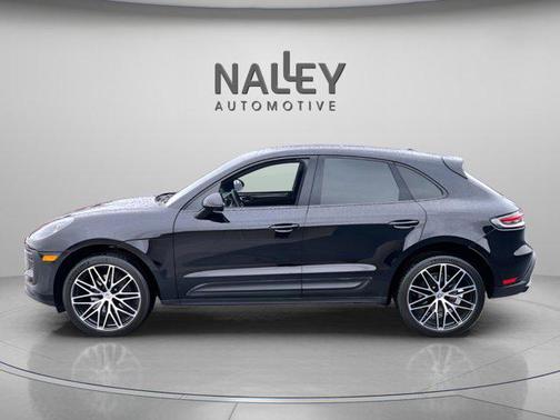 2023 Porsche Macan Base